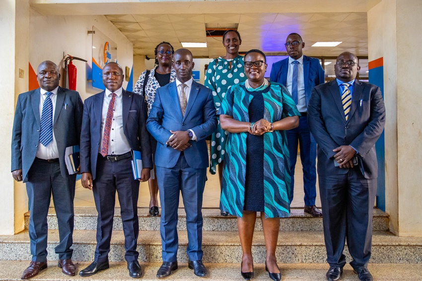 Buganda Land Board CEO, Omuk. Simon Kaboggoza, KCCA ED Dorothy Kisaka, Ministry of Lands, and UNDP officials in a group photo after the meeting.
